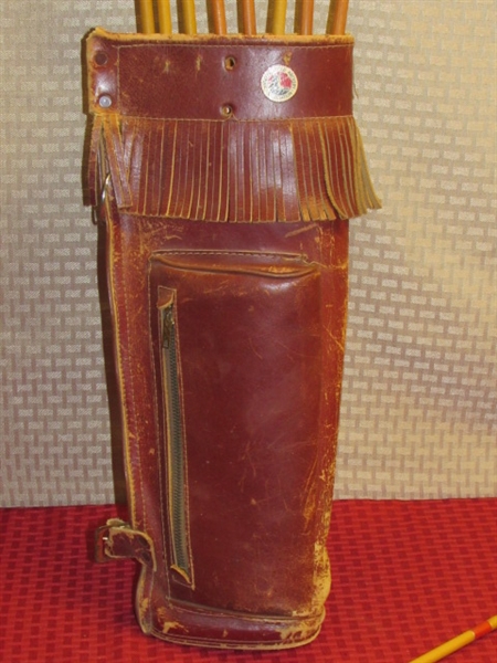 COOL VINTAGE LEATHER QUIVER WITH ARROWS