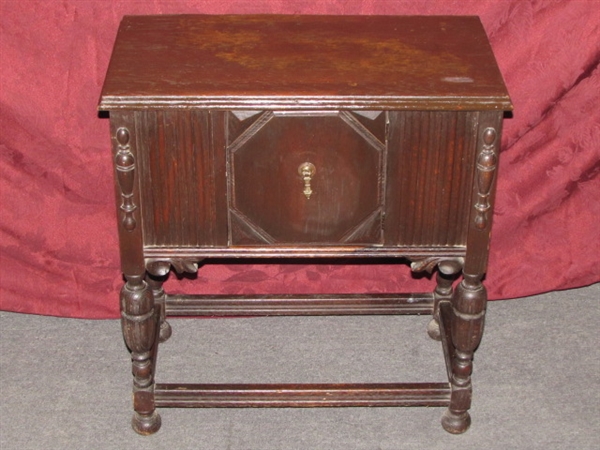 ANTIQUE COPPER LINED HUMIDOR STAND WITH BEAUTIFUL CARVED WOOD DETAILS