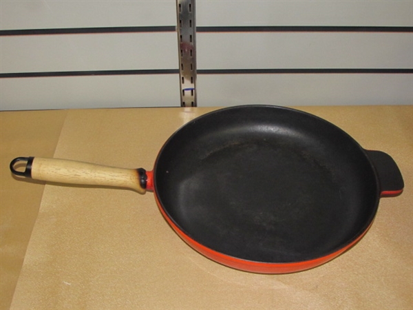 GORGEOUS RED ENAMEL TIVOLI POTS & PANS, FRY PAN MADE IN FRANCE & RED SILICON GADGETS