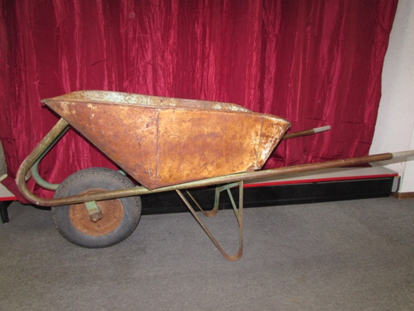 CONTRACTOR'S WHEELBARROW-LARGE & HEAVY DUTY