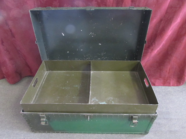 Vintage silver metal Army footlocker; 103-1037 - R.H. Lee & Co. Auctioneers