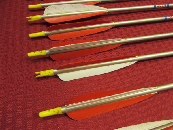 ELEVEN VINTAGE WOOD ARROWS WITH BROADHEADS