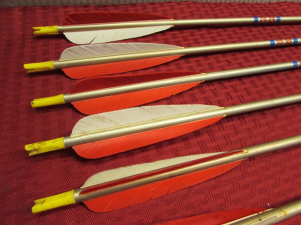 ELEVEN VINTAGE WOOD ARROWS WITH BROADHEADS