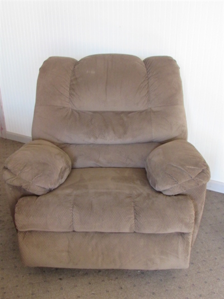 SUPER NICE, VERY COZY ROCKER RECLINER