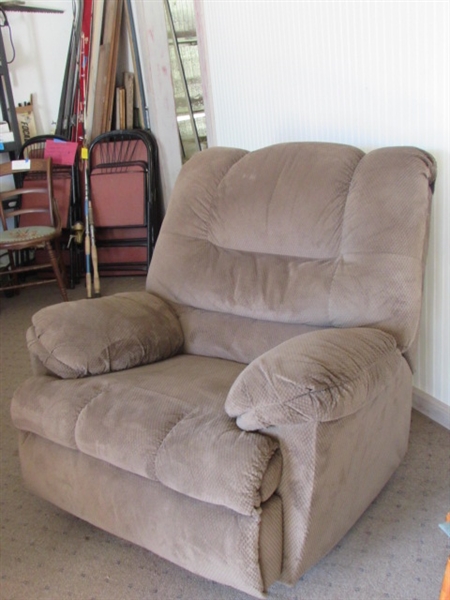 SUPER NICE, VERY COZY ROCKER RECLINER