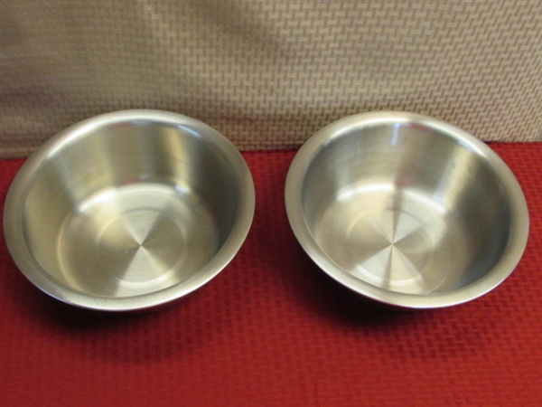 TWO HEAVY DUTY VOLLRATH STAINLESS STEEL WASH BASINS