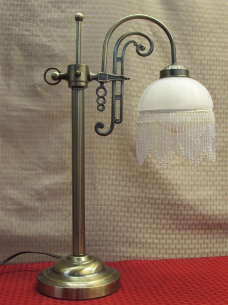 ELEGANT BRASS FINISH ACCENT LAMP WITH BEADED GLASS SHADE