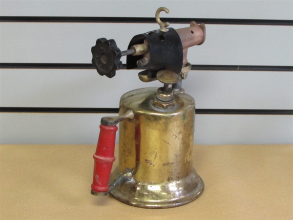 NICE ANTIQUE BRASS TURNER BLOW TORCH MODEL 206AA WITH WIND GUARD