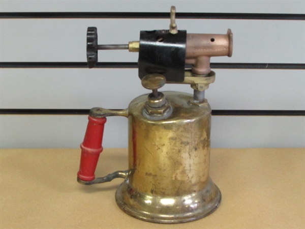 NICE ANTIQUE BRASS TURNER BLOW TORCH MODEL 206AA WITH WIND GUARD