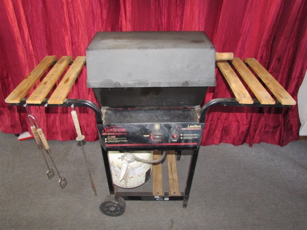 FIRE UP THE BBQ! SUNBEAM GAS GRILL & PROPANE TANK WITH FUEL