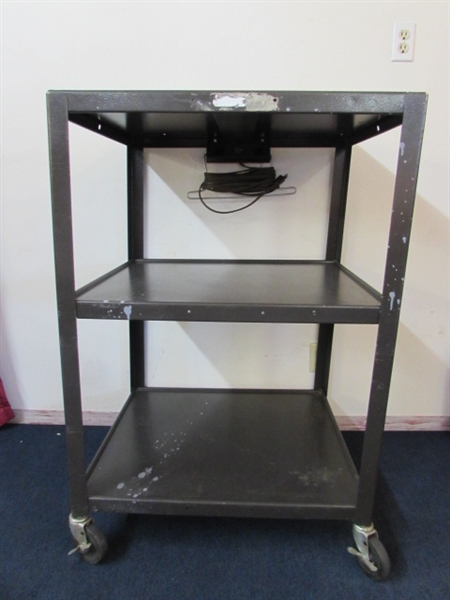 WHEELED THREE LEVEL AV/UTILITY CART