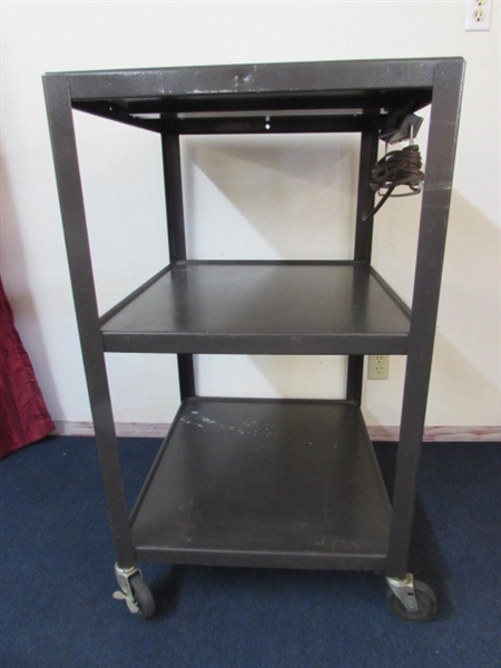 WHEELED THREE LEVEL AV/UTILITY CART