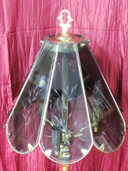 PRETTY TOUCH LAMP WITH GLASS SHADE