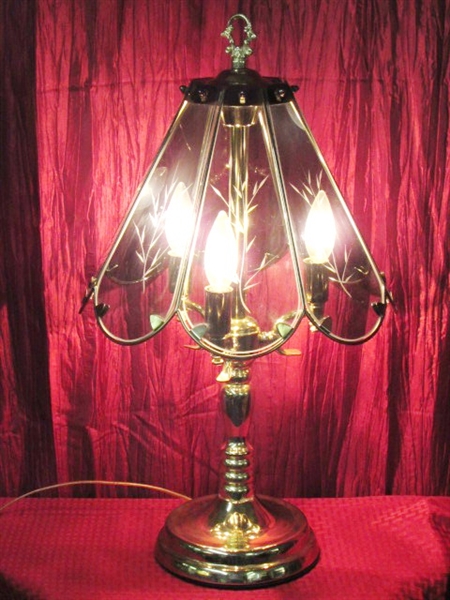 PRETTY TOUCH LAMP WITH GLASS SHADE