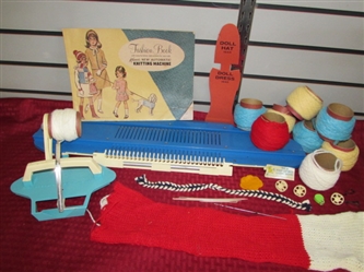 VINTAGE KENNERS NEW AUTOMATIC KNITTING MACHINE