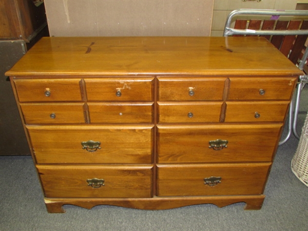 CLASSIC LITTLE DRESSER-GREAT FOR YOUR ROOM OR THE KID'S ROOM