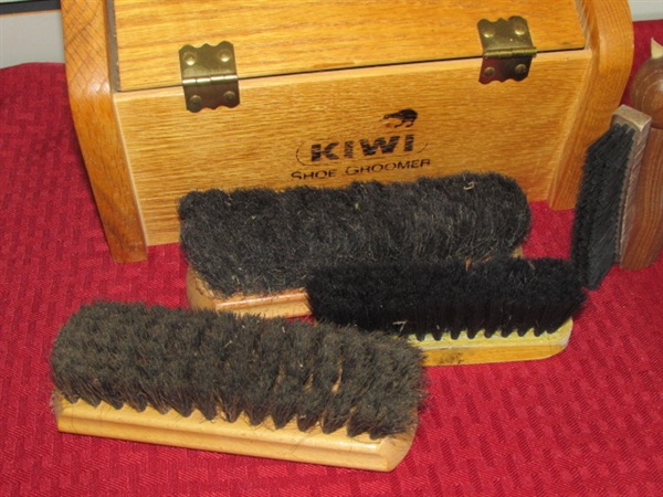 VINTAGE WOODEN KIWI SHOE GROOMER KIT COMPLETE WITH WAX, POLISH, BRUSHES, SHOE HORN & MORE