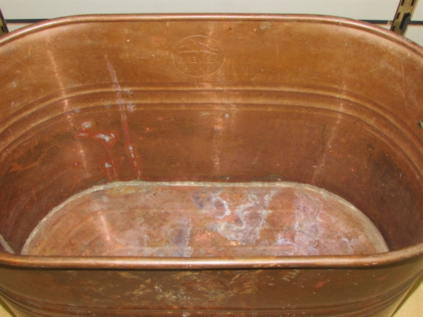 FABULOUS VINTAGE REVERE WARE COPPER WASH TUB WITH WOOD HANDLES-SO MANY USES!