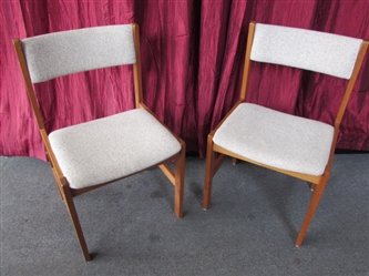 TWO COMFORTABLE TEAK SIDE CHAIRS WITH CUSHIONED SEATS & BACKRESTS