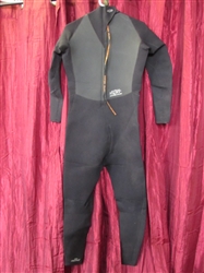 BRAVE THE FRIGID WATERS OF NORTHERN CALIFORNIA WITH EASE! HYPERFLEX CYCLONE SERIES FULL BODY WETSUIT