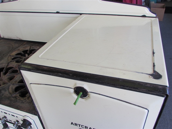 WONDERFUL ANTIQUE ENAMELED GAS/WOOD COOK STOVE