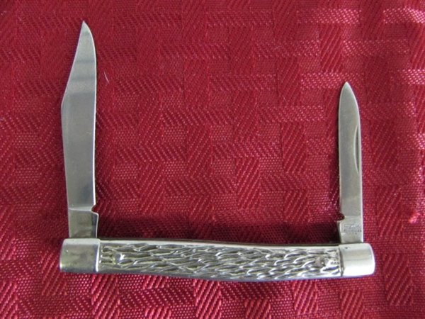 TWO VINTAGE IMPERIAL STAINLESS 2 BLADE POCKET KNIVES