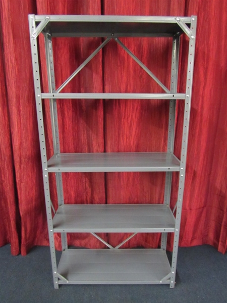 METAL SHELVING IN EXCELLENT CONDITION