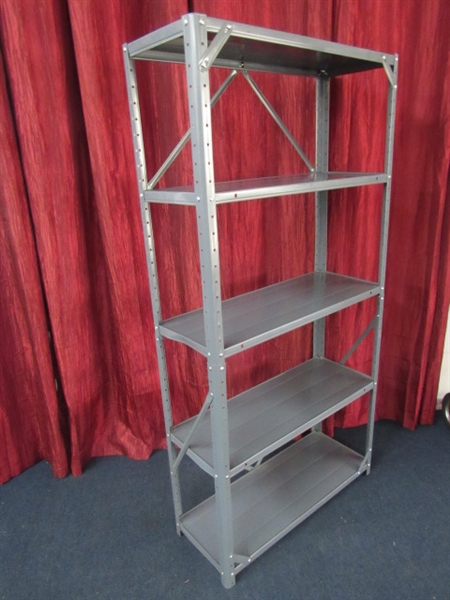 METAL SHELVING IN EXCELLENT CONDITION