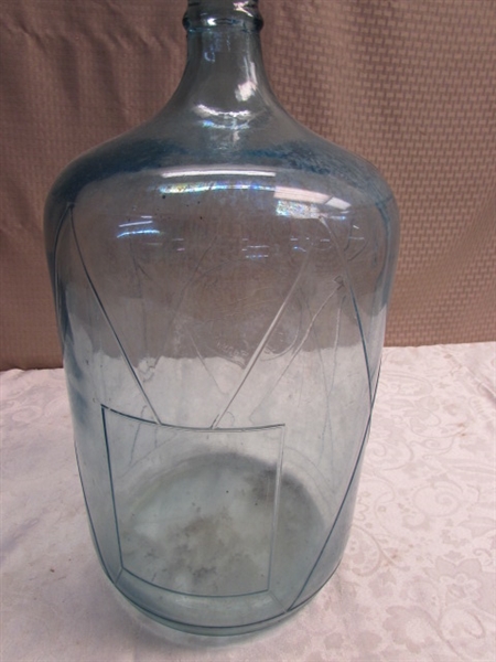 GLASS CARBOY 5-GALLON BOTTLE