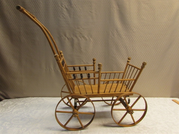 VINTAGE DOLL CARRIAGE