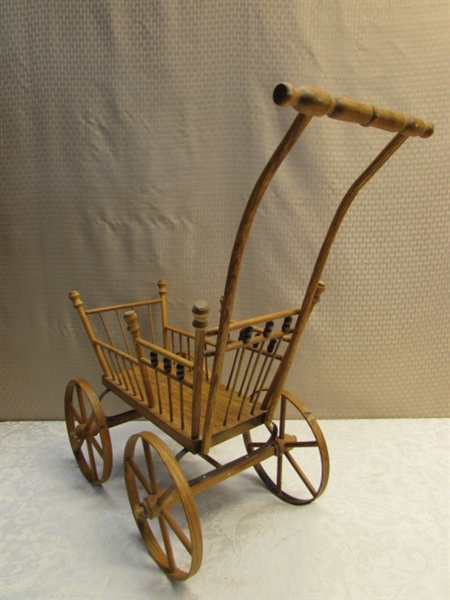 VINTAGE DOLL CARRIAGE