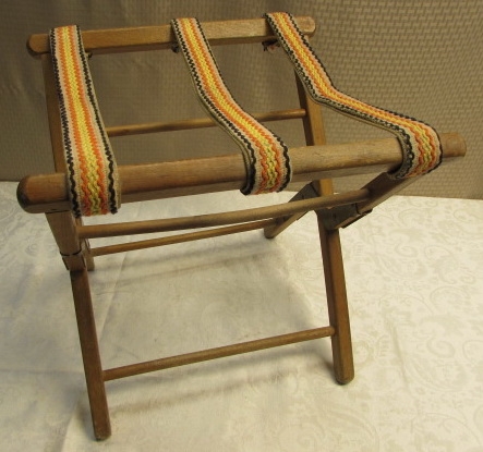 SMALL VINTAGE LUGGAGE RACK