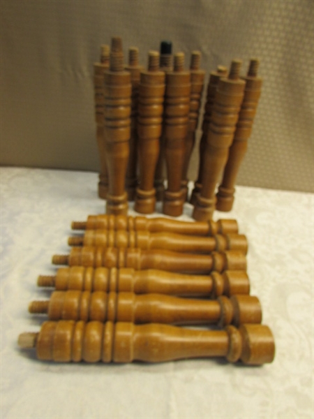 TURNED WOOD DOWEL LOT