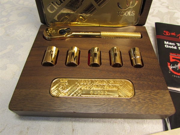FOR THE MAN WHO HAS EVERYTHING 24K GOLD PLATED MAC TOOLS RATCHET AND SOCKET SET