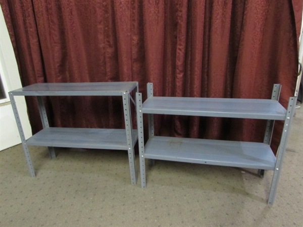 METAL SHELVING UNIT