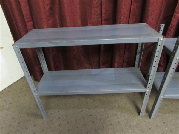 METAL SHELVING UNIT