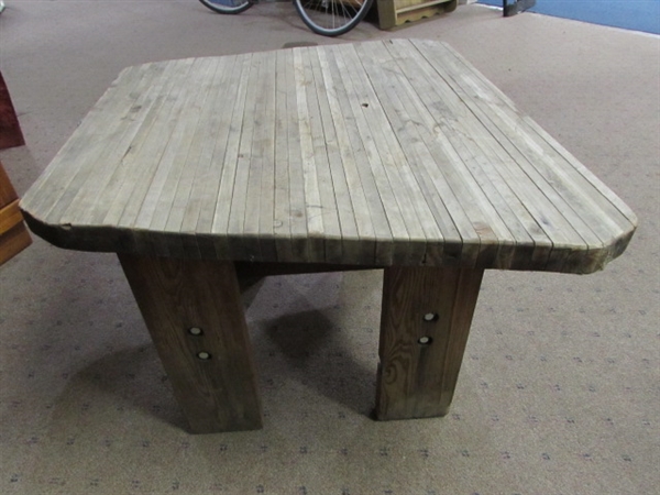 RUSTIC WESTERN OUTSIDE TABLE