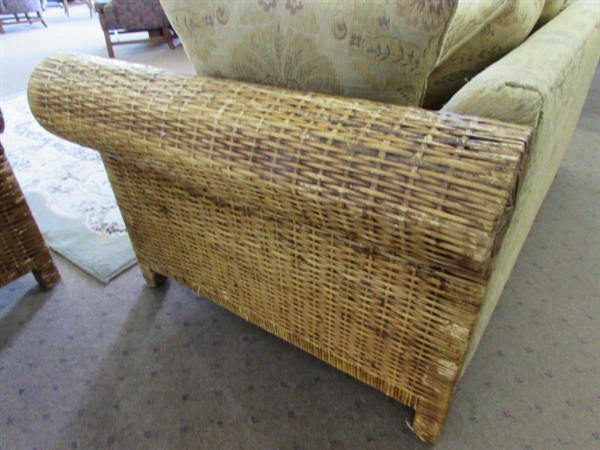 RATTAN LOVESEAT