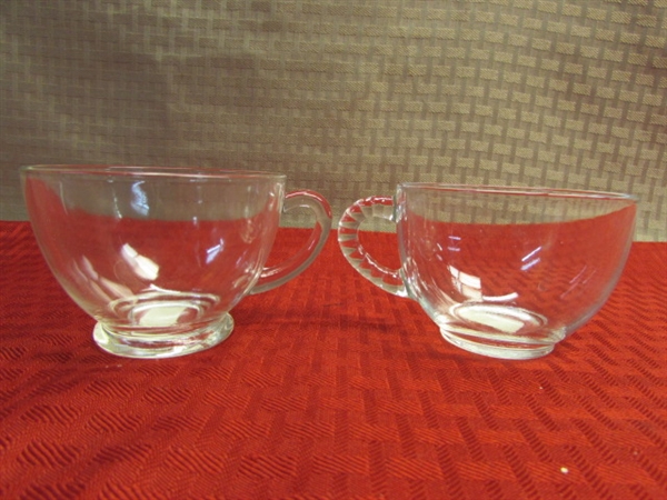 VINTAGE 1950'S BUBBLE PATTERN GLASS SNACK SET