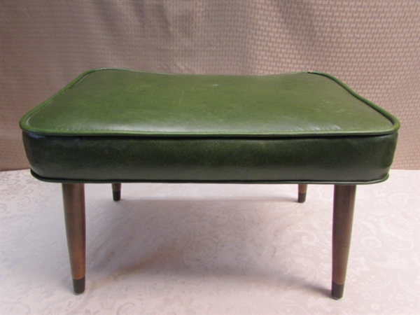 VINTAGE GREEN FOOT STOOL