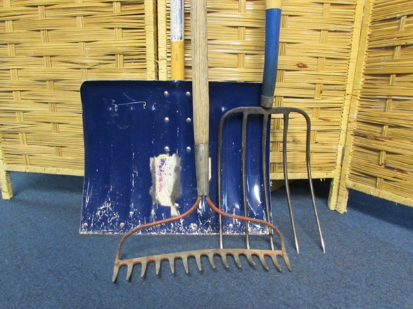 SNOW SHOVEL, METAL RAKE, PITCH FORK