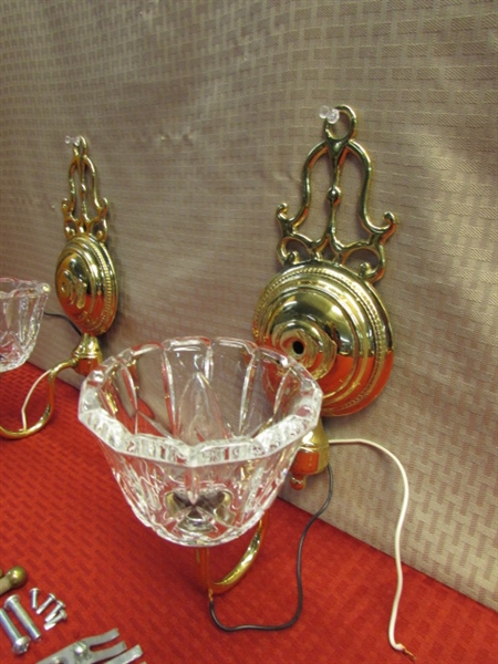 PAIR OF BRASS & GLASS WALL SCONCE LIGHTS