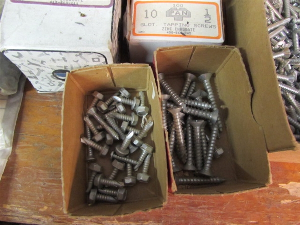 LARGE LOT OF VARIOUS SCREWS, BOLTS & NUTS