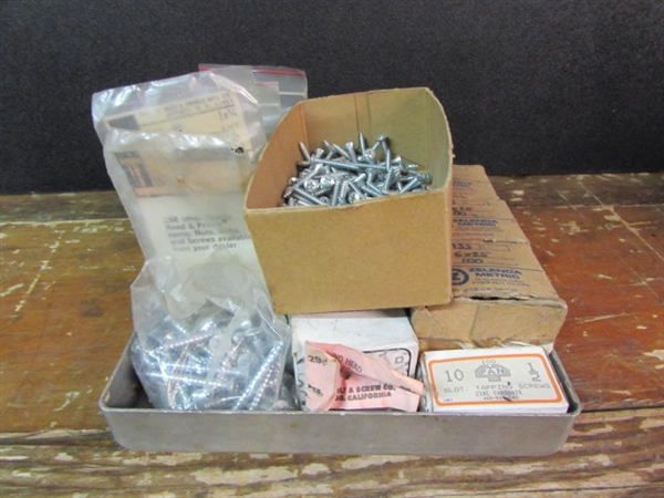 LARGE LOT OF VARIOUS SCREWS, BOLTS & NUTS