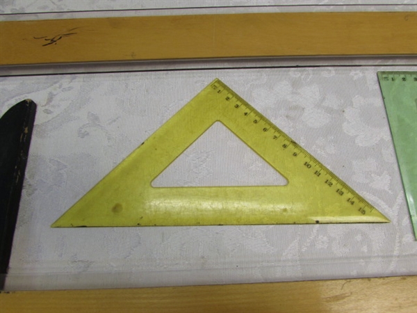 T-SQUARES & TRIANGLE TO MEASURE & DRAW