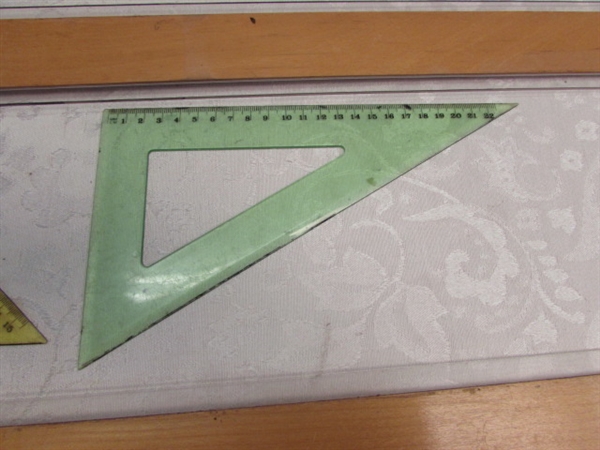 T-SQUARES & TRIANGLE TO MEASURE & DRAW
