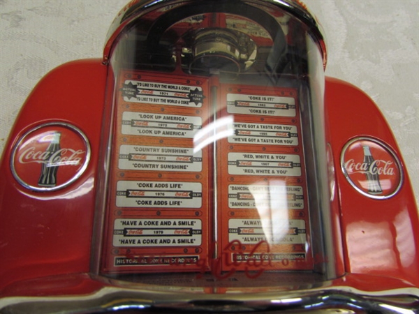 DIE CAST TABLE TOP COCA COLA MUSICAL JUKEBOX COIN BANK