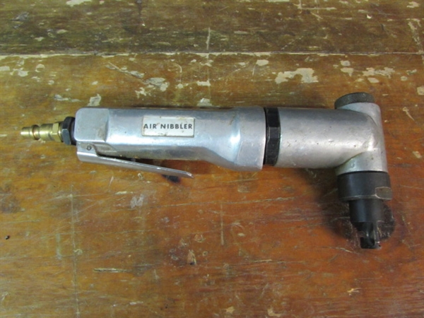 MARK 1 PNEUMATIC AIR NIBBLER