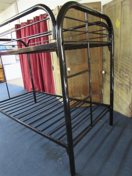 BLACK METAL TUBULAR BUNK BED FRAME