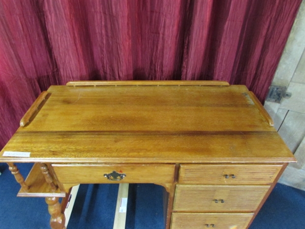 VINTAGE ALL WOOD DESK